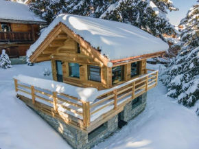 Mazot rénové à Courchevel 1850, skis aux pieds, pour 4 adultes et 2 enfants - FR-1-564-83